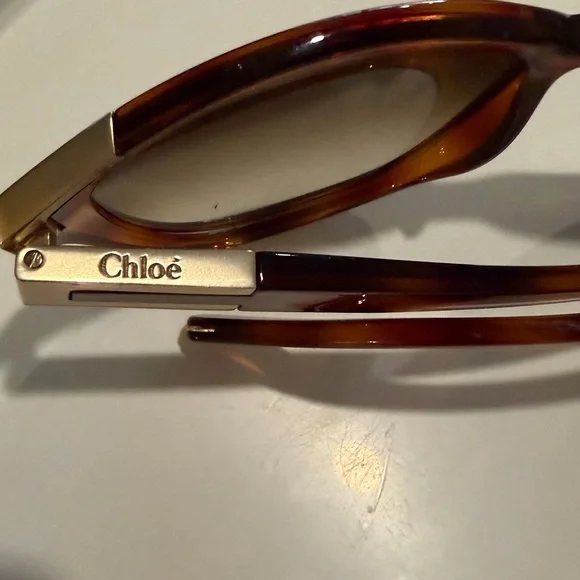 Authentic Chloe Brown Oversized Sunglasses - Picture 5 of 6